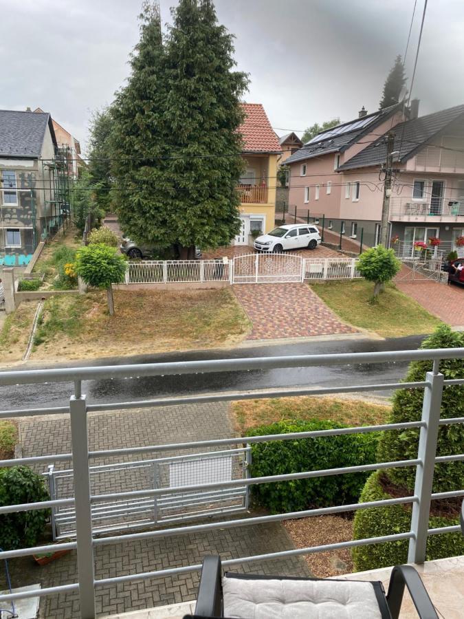 佐洛卡罗斯Bonita Apartmanhaz公寓 外观 照片