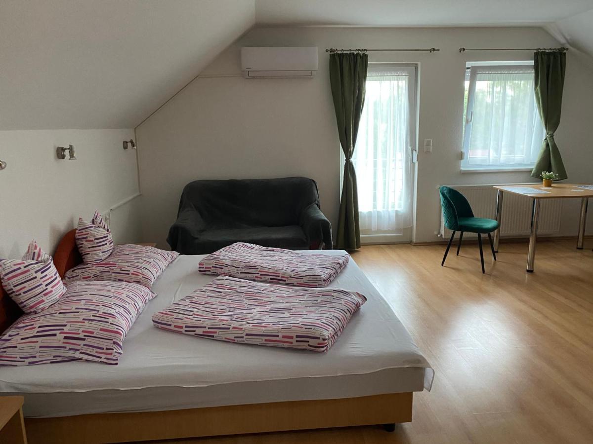 佐洛卡罗斯Bonita Apartmanhaz公寓 外观 照片