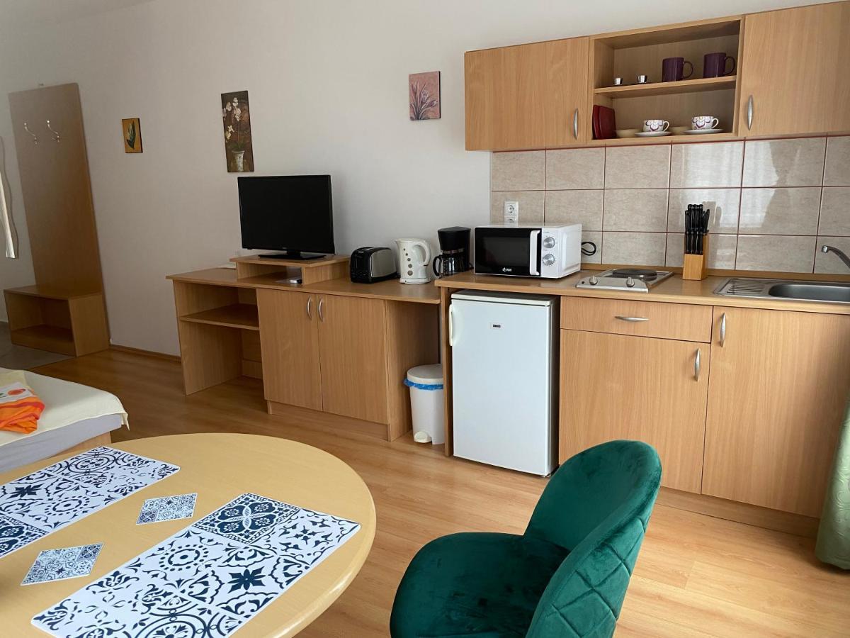 佐洛卡罗斯Bonita Apartmanhaz公寓 外观 照片